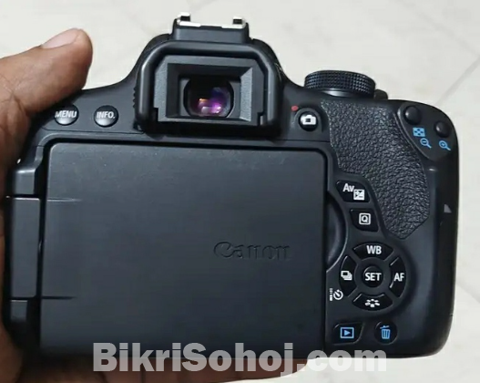 Canon 750D (Kiss X8i)
